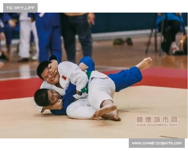 重庆荣昌编撰柔道方言教材助力农村少年更好理解柔道术语与技巧